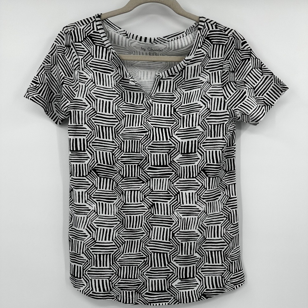 Chicos Black White Geometric Print Cotton‎ Split Neck T-Shirt Size Small Modern